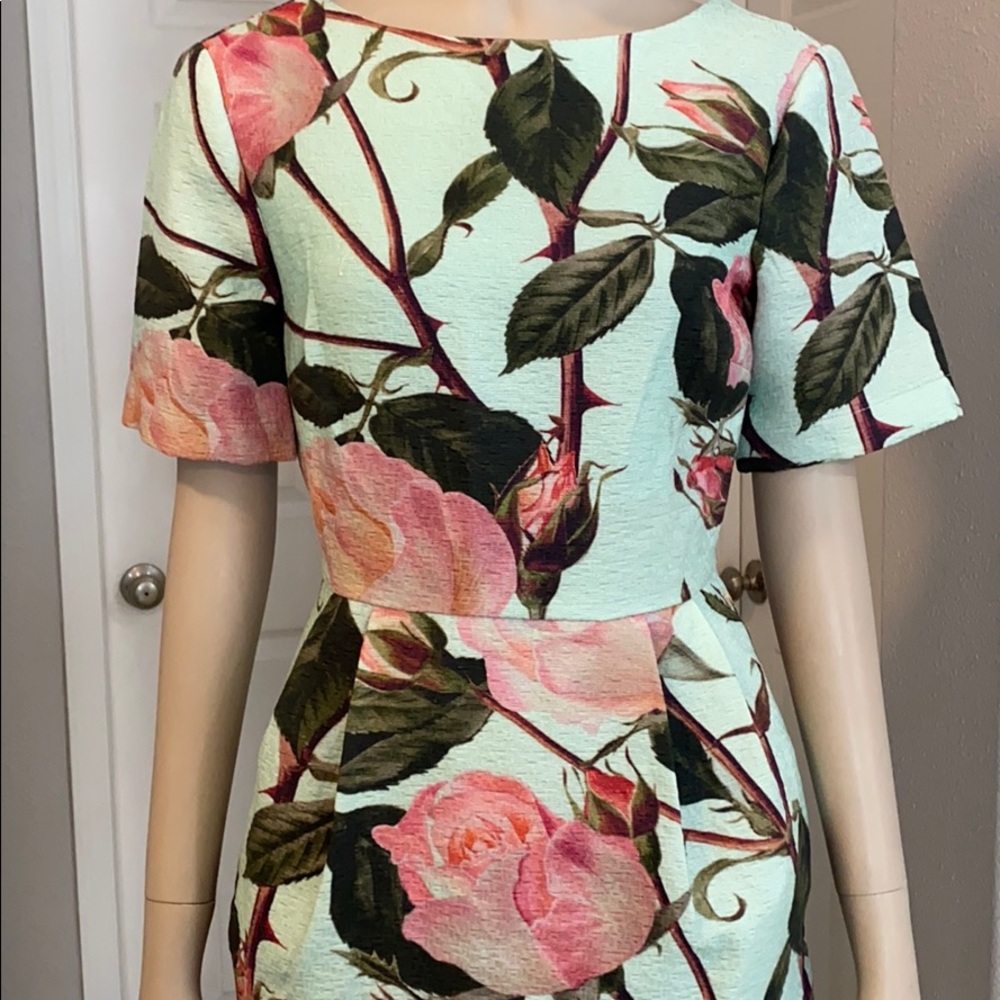 ASOS mint green, textured pink floral short sleeve, wiggle dress, size 2 - Picture 2 of 6